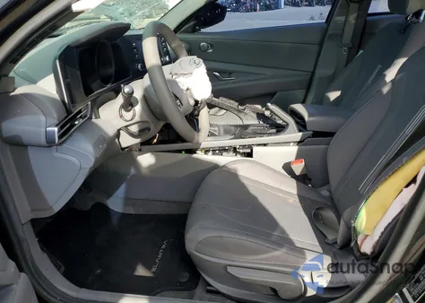 2022 Hyundai Elantra Sel z USA, uszkodzony, nr VIN 5NPLM4AG8NH066231